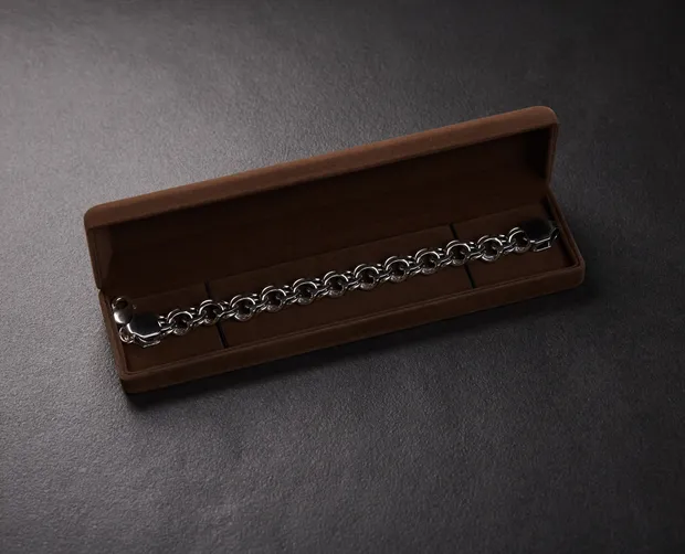 Футляр під браслет коричневий П139