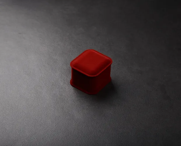 Футляр №7 червоний П117