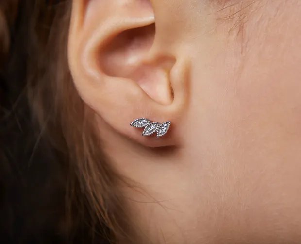 Срібні сережки пусети з фіанітами Листочки 1173С