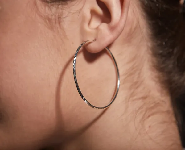 Срібні сережки конго з насічкою 20108А