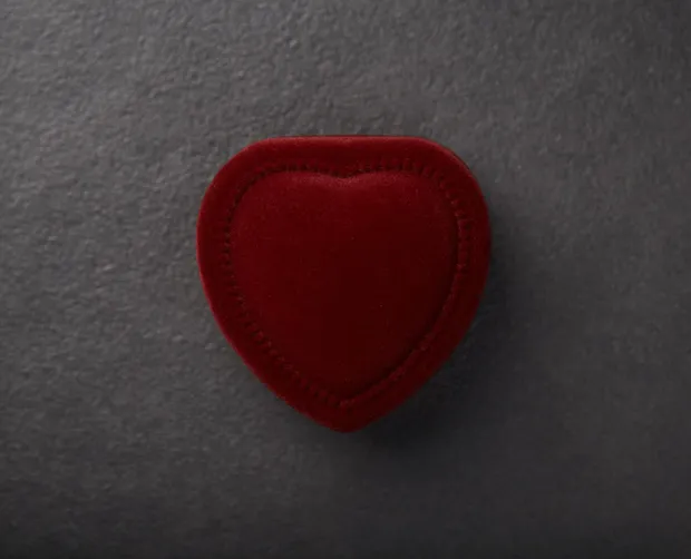 Скринька червоне сердечко П109