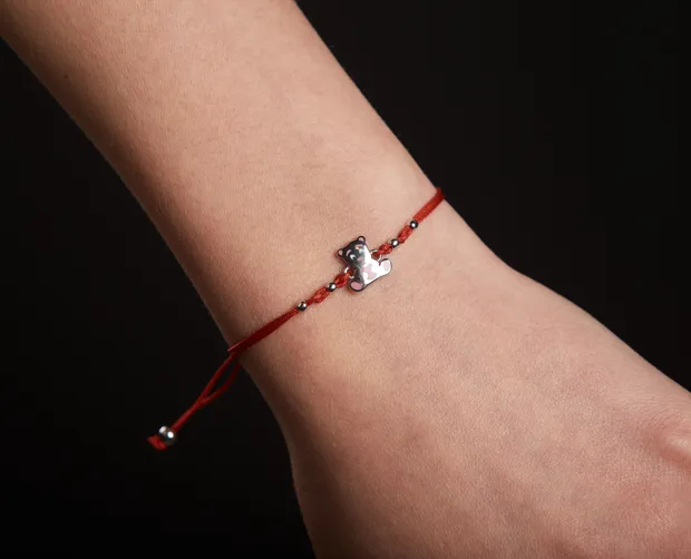 ___Срібний браслет шовковий дитячий з підвіскою 