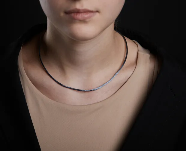 Шовковий шнурок з срібною застібкою 6010/2,0 